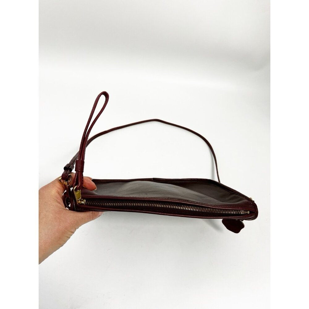 Classic Leather Crossbody Bag in Deep Burgundy - Picture 4 of 13